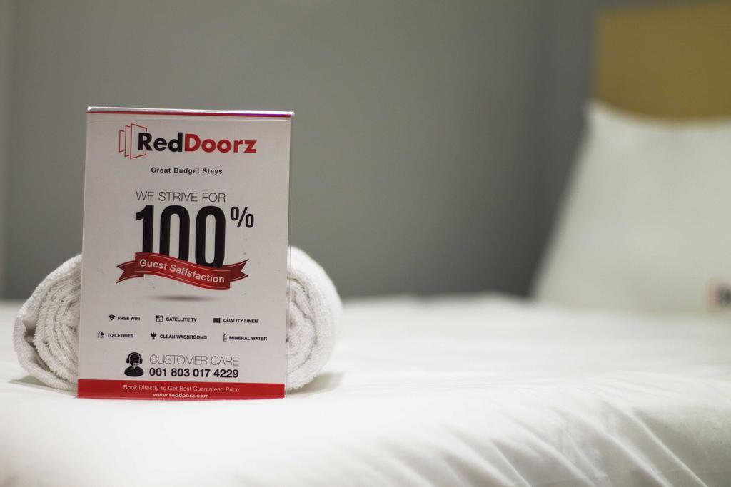 Reddoorz Apartment @ Pegangsaan Kelapa Gading Джакарта Екстер'єр фото