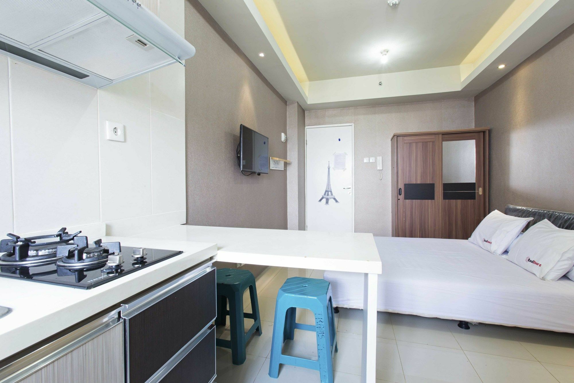 Reddoorz Apartment @ Pegangsaan Kelapa Gading Джакарта Екстер'єр фото